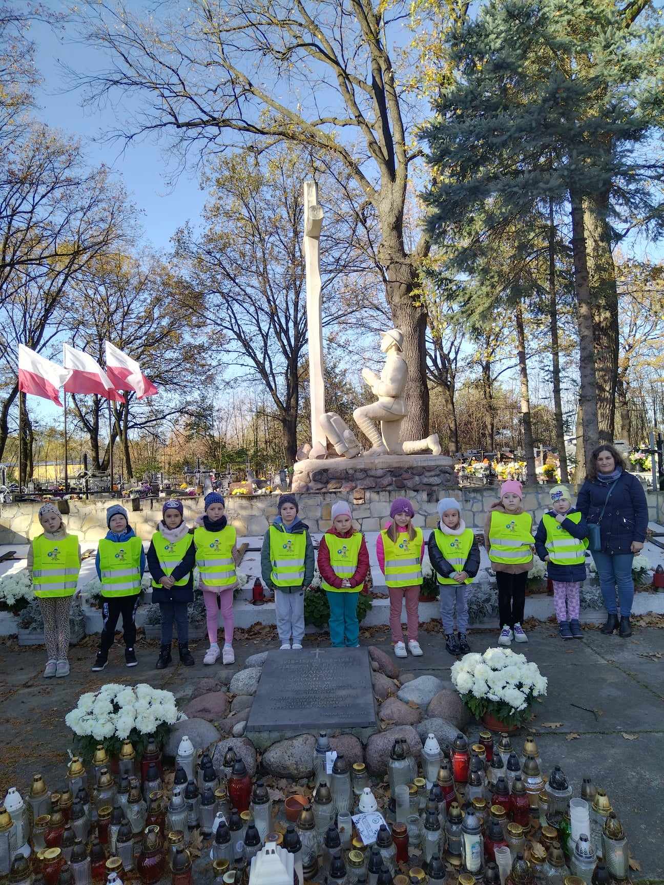 „Nie umiera ten, kto trwa w sercach i pamięci naszej”